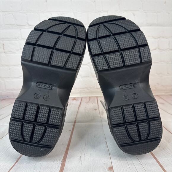 Crocs Stomp Rosette Mary Jane Black Red Rose Platform Clog Sandals M Sz 5/W Sz 7 - Picture 9 of 9